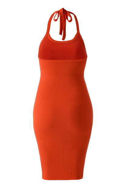 Selätön, drapeeratulla pääntiellä ja olkaimilla varustettu minimekko, jossa on sisäänrakennettu muotoileva alusasu