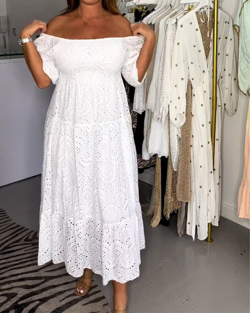 Chloe – Ajattoman hienostunut mekko