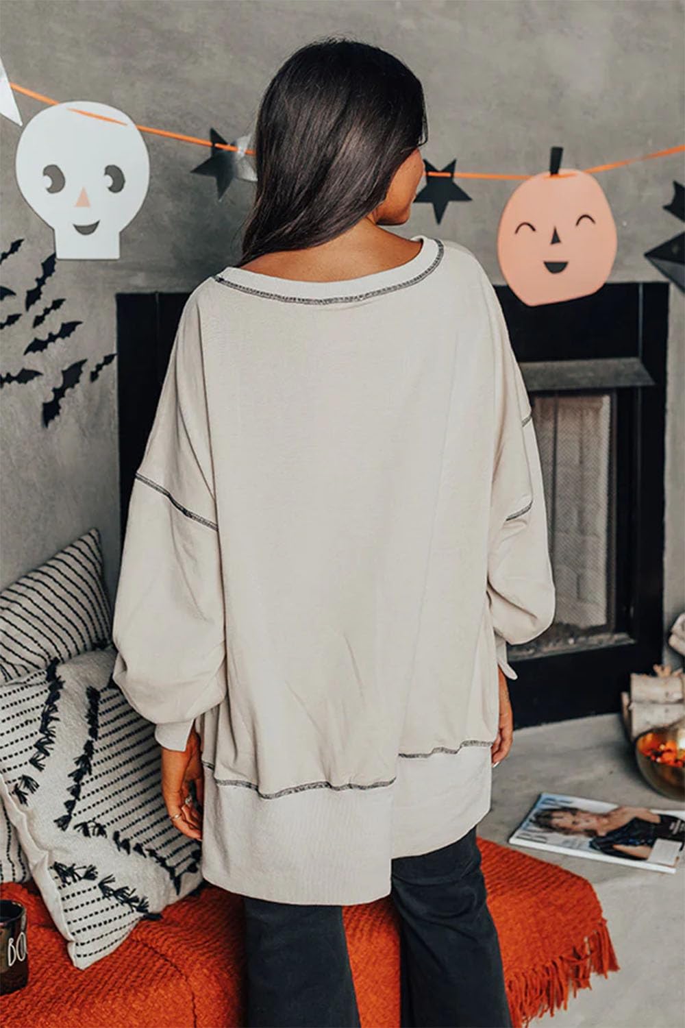 Naisten paljettikoristeinen kurpitsa-aiheinen velhon Halloween-collegepaita