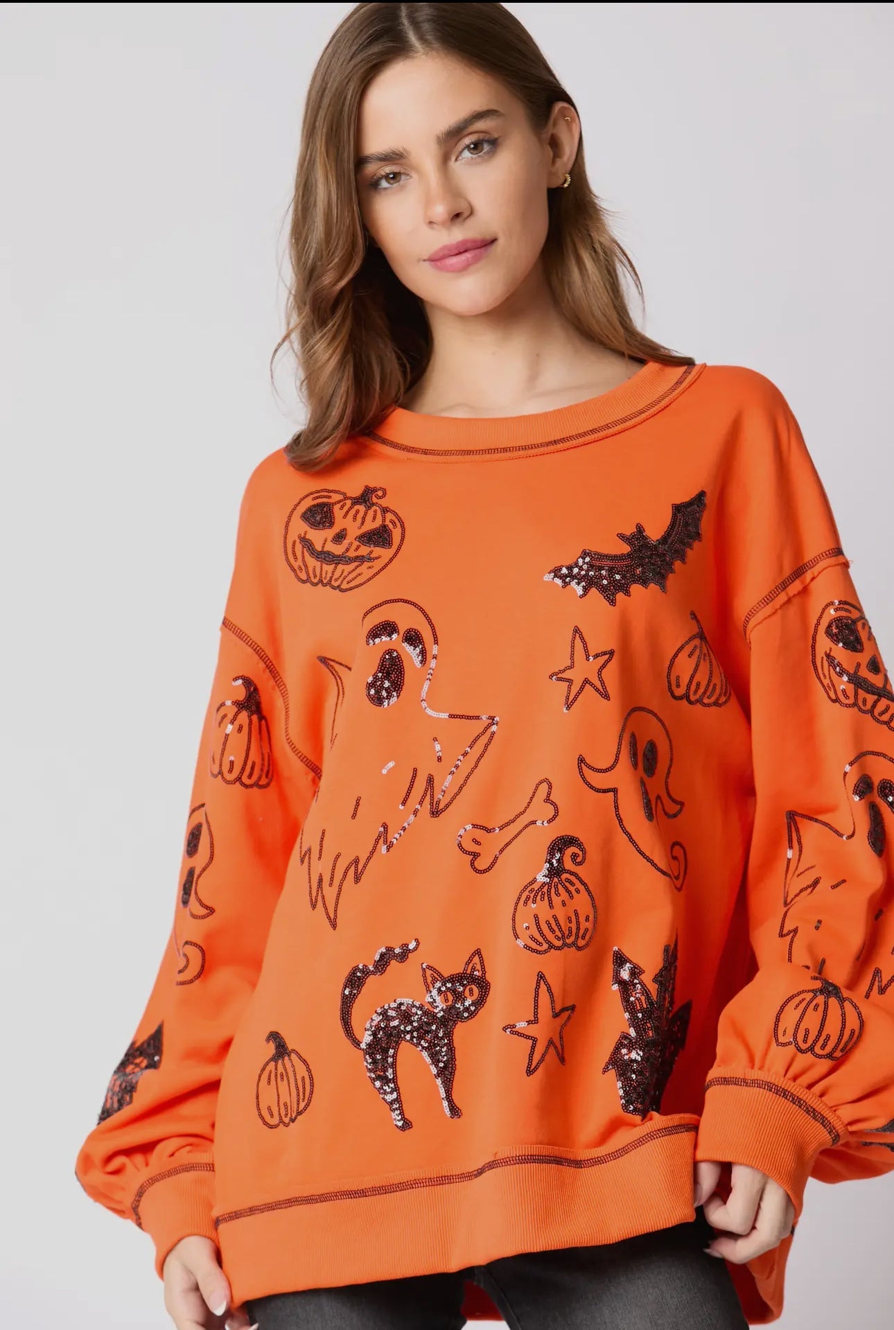 MUSTA Halloween 🎃 paljetein koristeltu toppi, heti toimitettavissa
