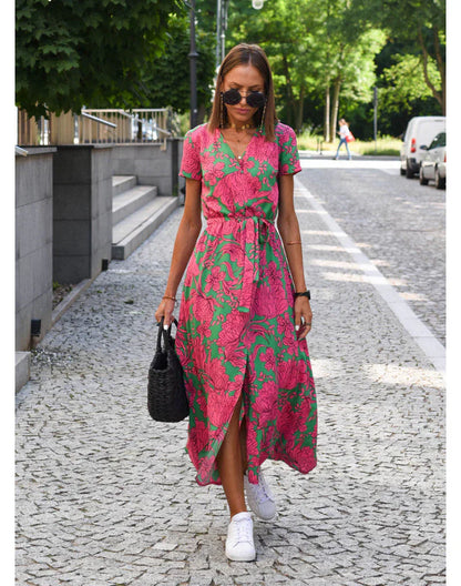 Sam Chic -mekko – V-päänteen eleganssia