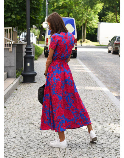 Sam Chic -mekko – V-päänteen eleganssia