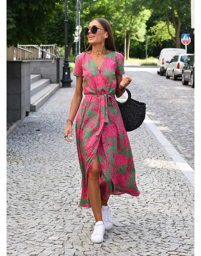 Sam Chic -mekko – V-päänteen eleganssia
