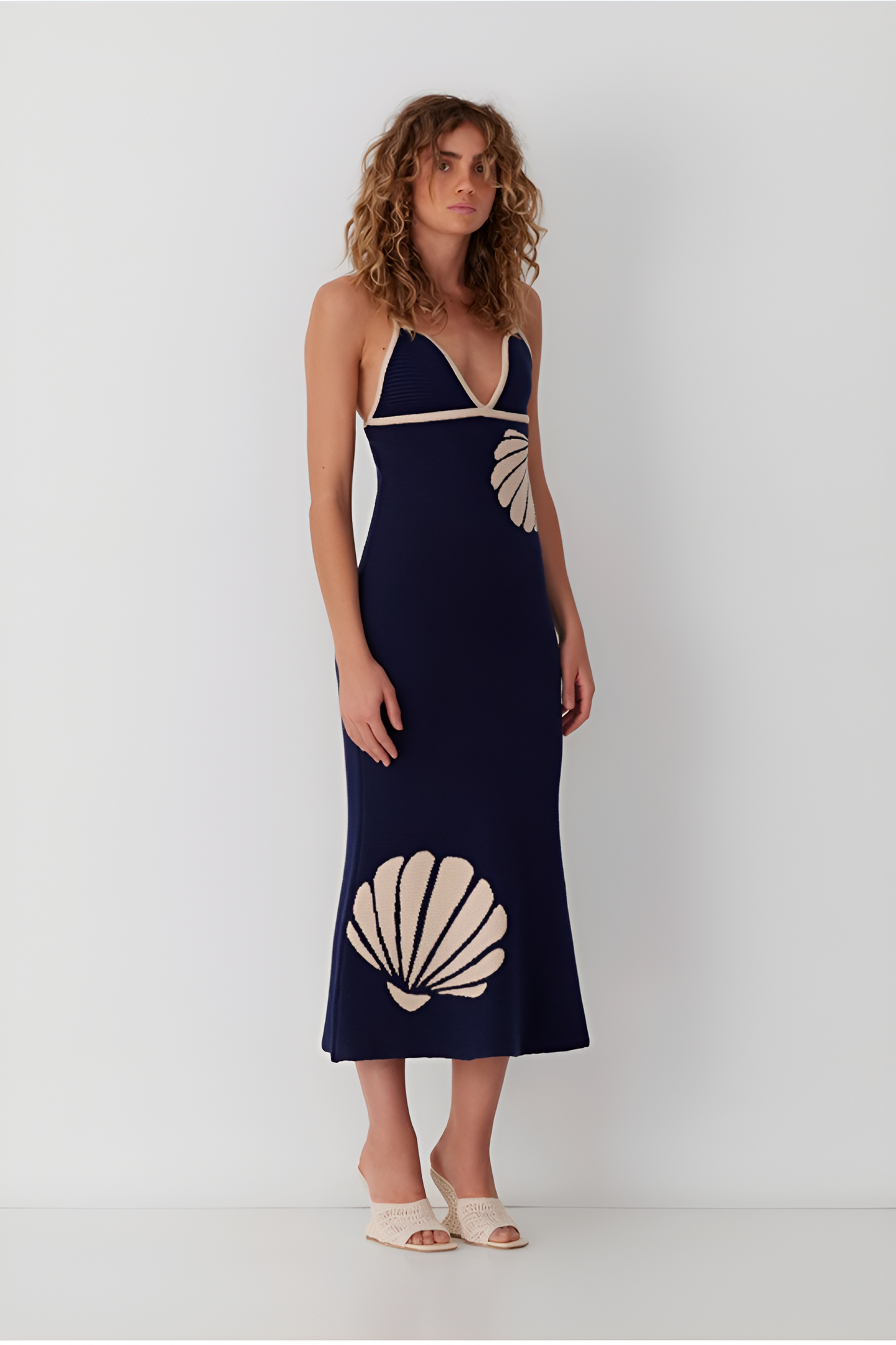 Seashell Elegance -maksimekko